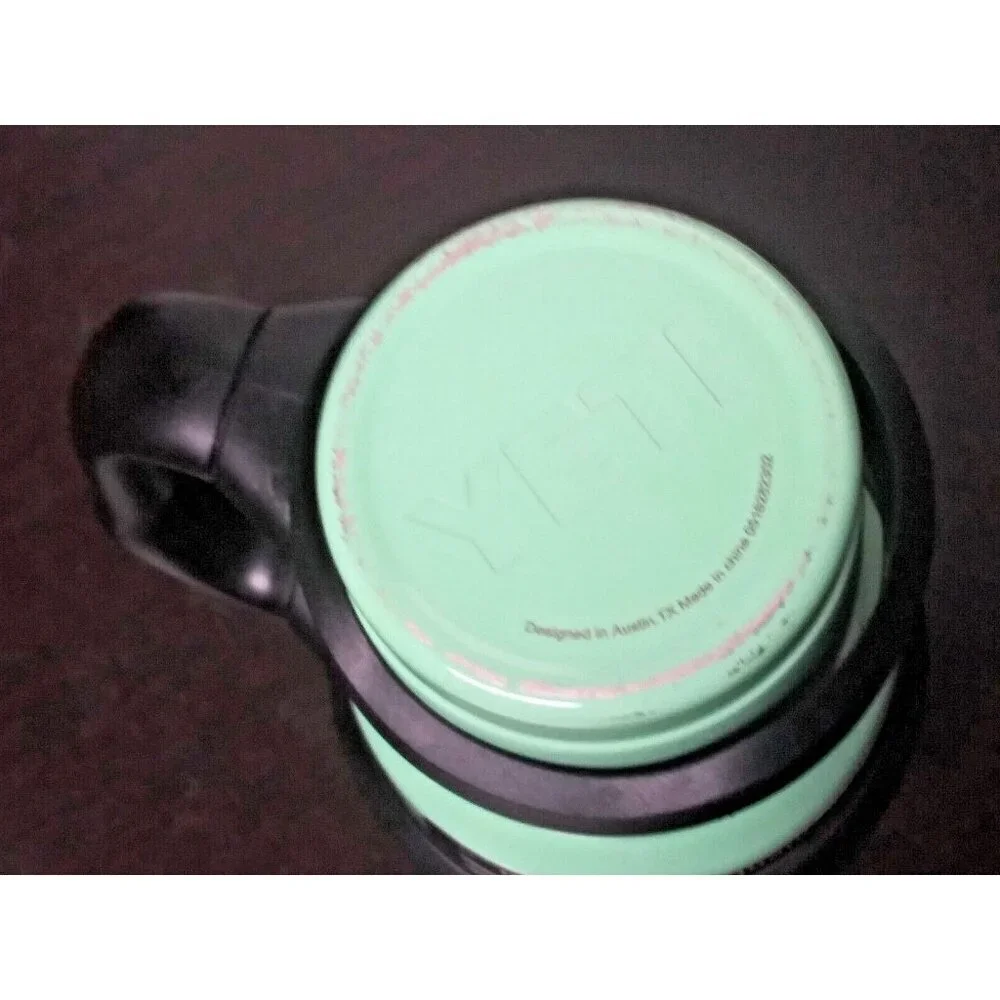 Yeti Rambler 30 Oz Travel Mug Stainless Steel Vacuum Insulated handle seafoam